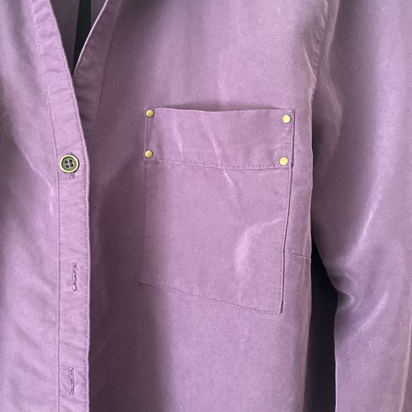 Button up blouse - Picture 3 of 3